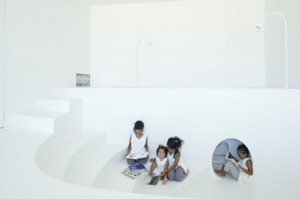Tanada Piece Gallery by Geneto Architects (5)
