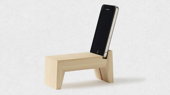 Sample | Wooden iPhone and iPad | & Tamago