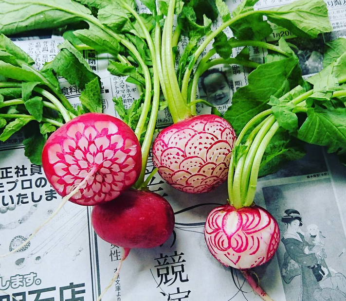 http://www.spoon-tamago.com/wp-content/uploads/2017/03/gaku-fruit-vegetable-carving3.png