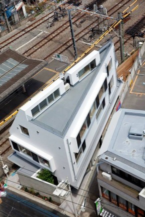 kiyono by Nakama Kunihiko Architects