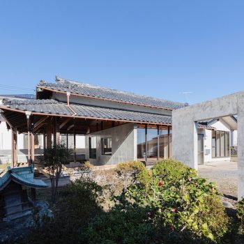 Reductive Architecture Reduces the Burden of Maintaining Large Japanese Townhouse