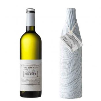Japanese Vinyard and Chusen Dyeing Come  Together to Create Sustainable Gift Set