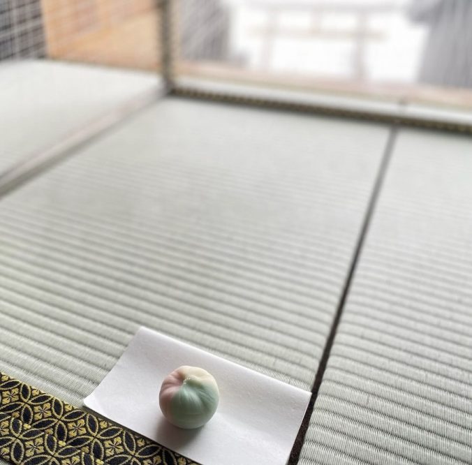 A Tea Ceremony in a Portable Tea Room Atop Mount Fuji Spoon & Tamago